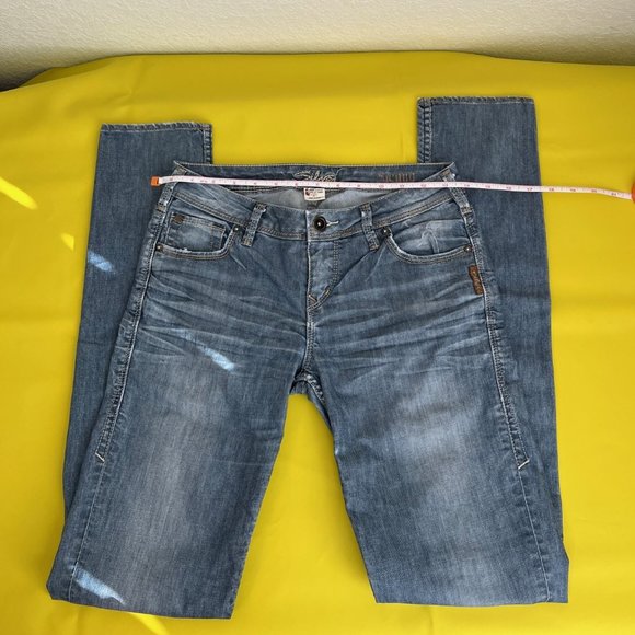 Silver Sienna Skinny Jeans, Light Wash, Size 27 - Picture 6 of 10